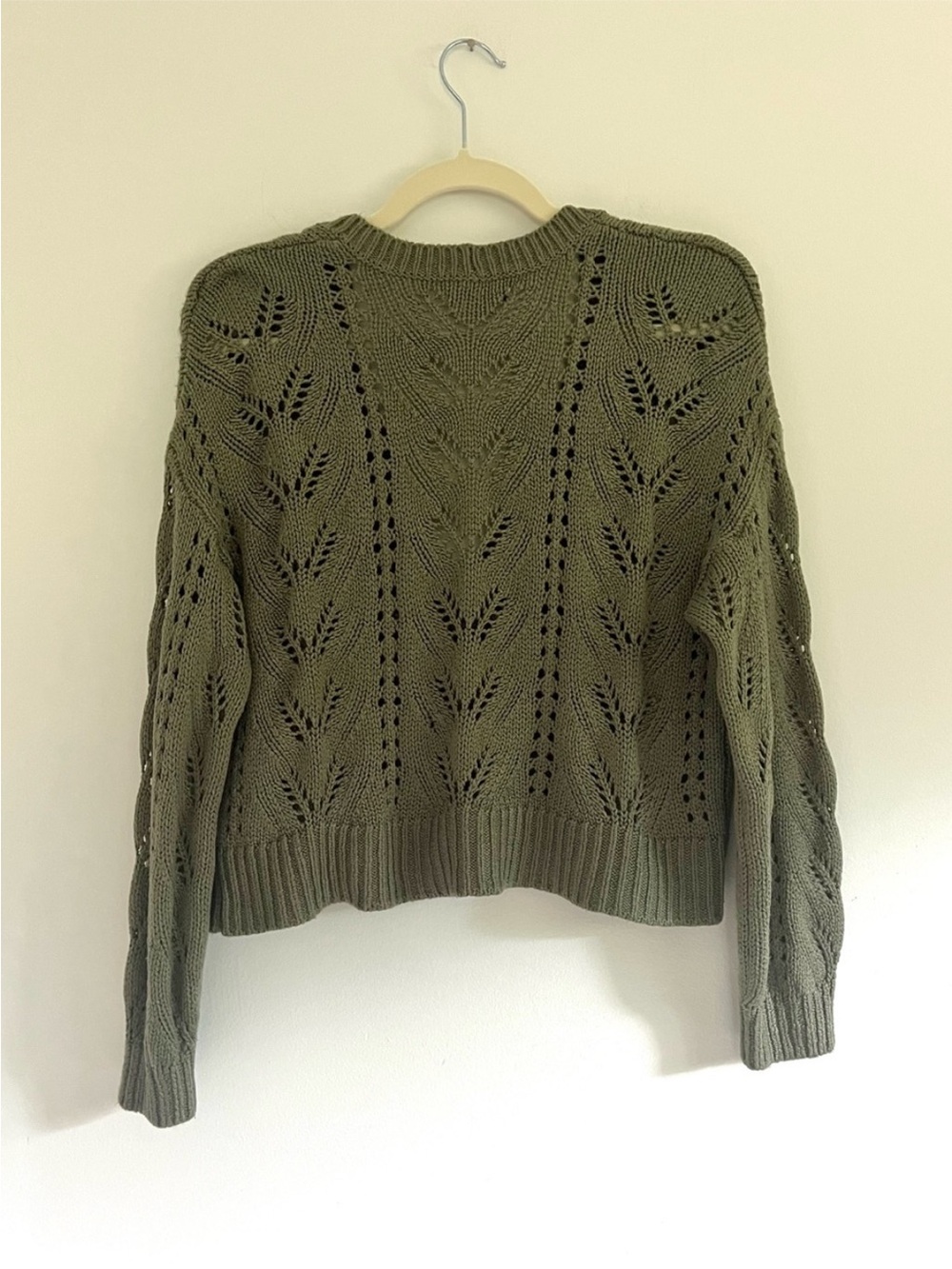 American Eagle Olive Pointelle Open Knit Cropped Button Front Cardigan Olive M - Picture 6 of 7